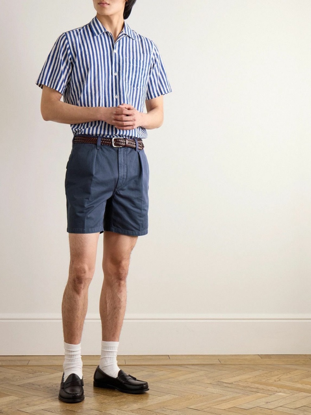 Drake's Chino Shorts in Navy Linen